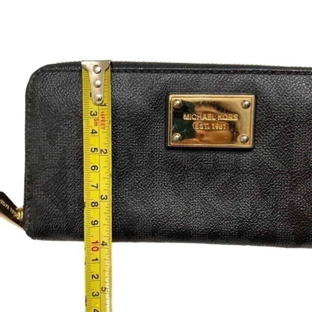 Michael kors signature black mk clutch zipper wallet